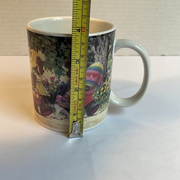 Vintage Easter Parade Art Mug by D. R. Laird. - Picture 8 of 9